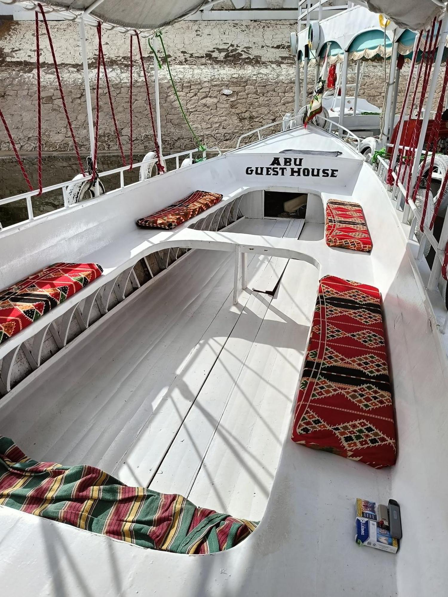 Abu Guest House Aswan Bagian luar foto