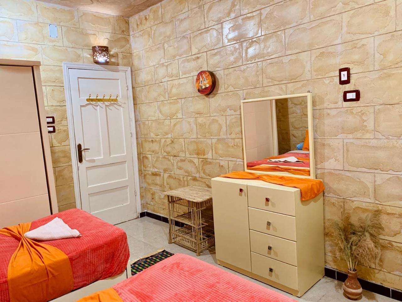 Abu Guest House Aswan Bagian luar foto